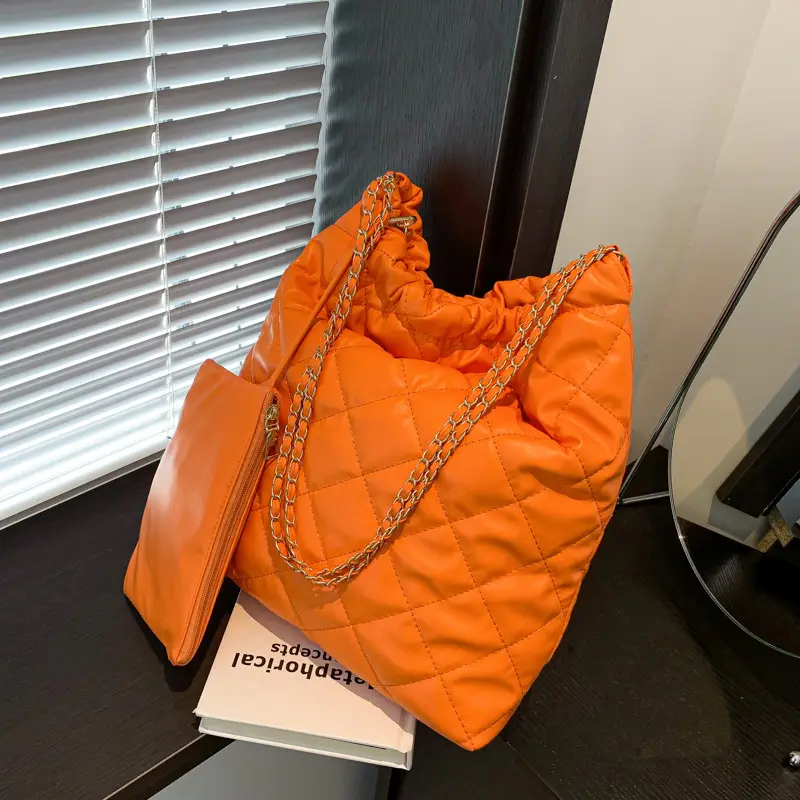 Lingge Large Capacity Korean Women's Tote Bag - Image 4