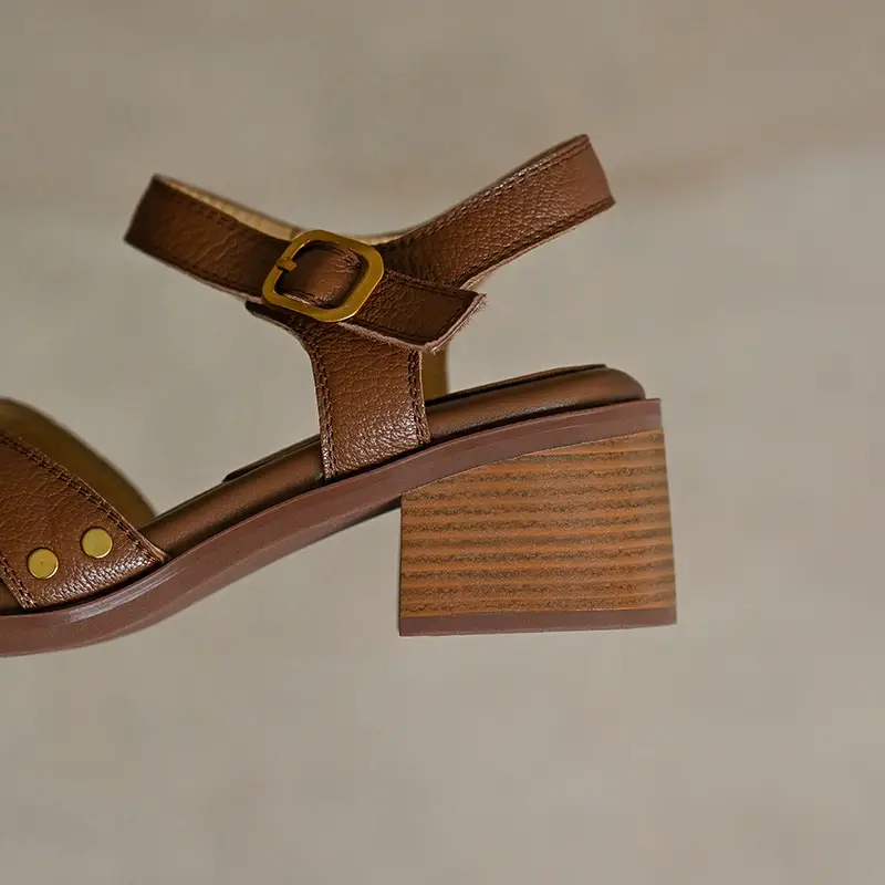 French Mid-Heel Open-Toe Sandals Women's Summer Empty Cross-Strap Commuter Thick-Heel Shoes — feature 11