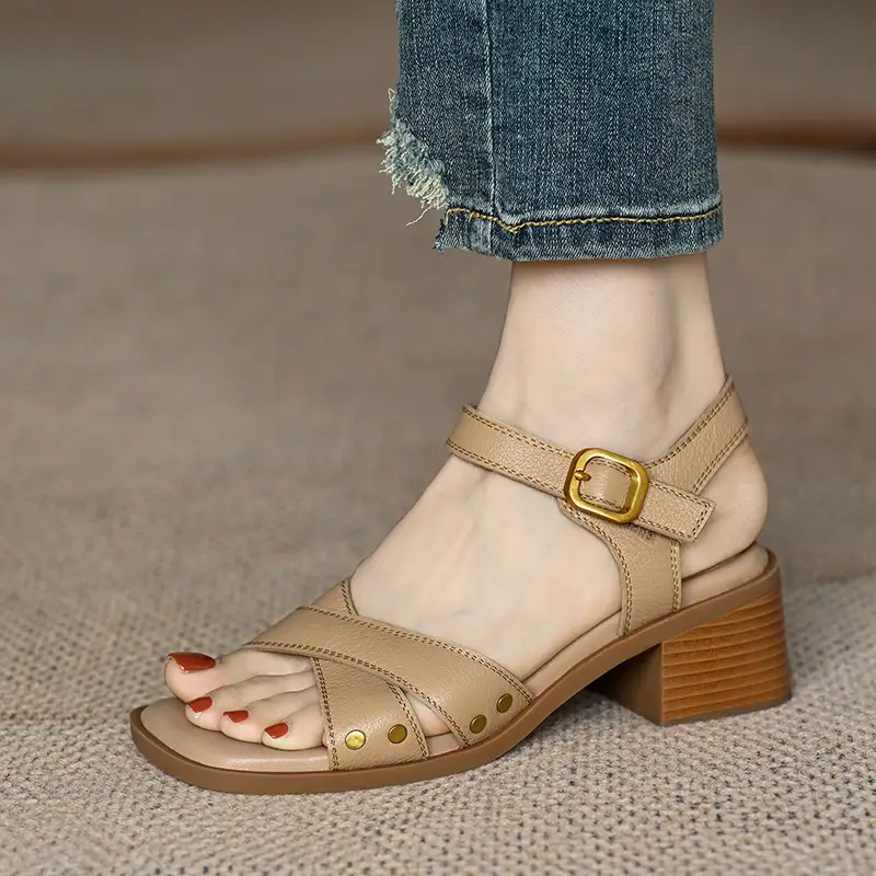 French Mid-Heel Open-Toe Sandals Women's Summer Empty Cross-Strap Commuter Thick-Heel Shoes — feature 4