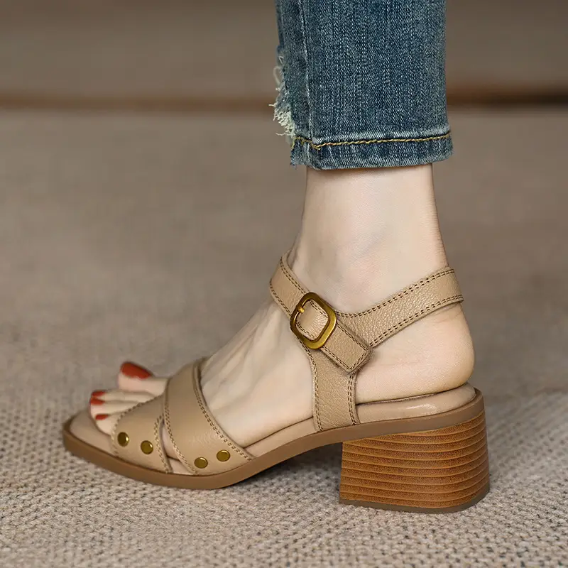French Mid-Heel Open-Toe Sandals Women's Summer Empty Cross-Strap Commuter Thick-Heel Shoes — feature 6