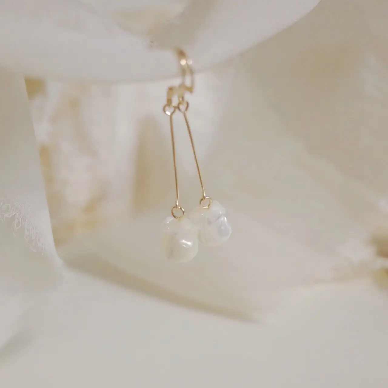 White Rose Retro Earrings with Ear Hook & Gold Plated - Image 2