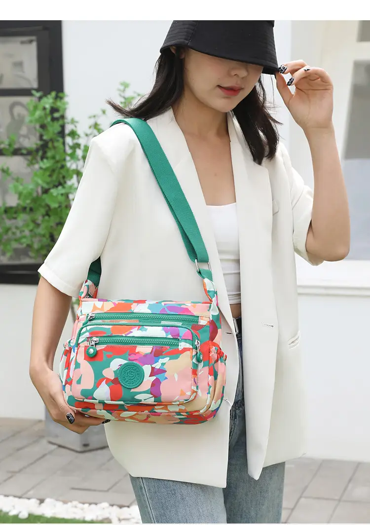 New Nylon Waterproof Women's Shoulder Bag Large Capacity Multi Layer Travel — feature 5