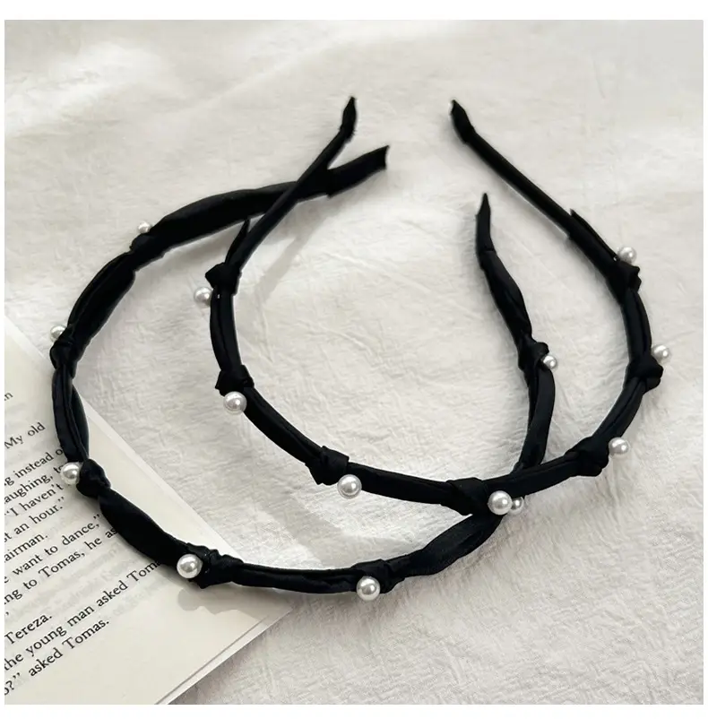 Elegant Black Pearl Hair Hoop for Women — feature 9