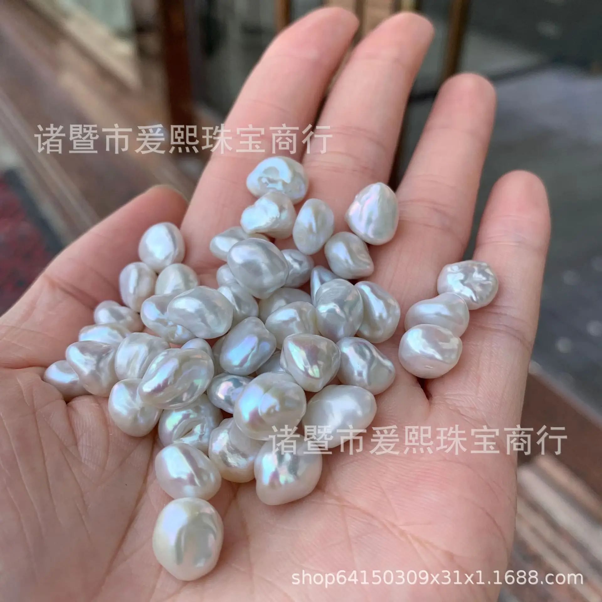 9-12mm Big Stone Naked Pearl Baroque Light — feature 12