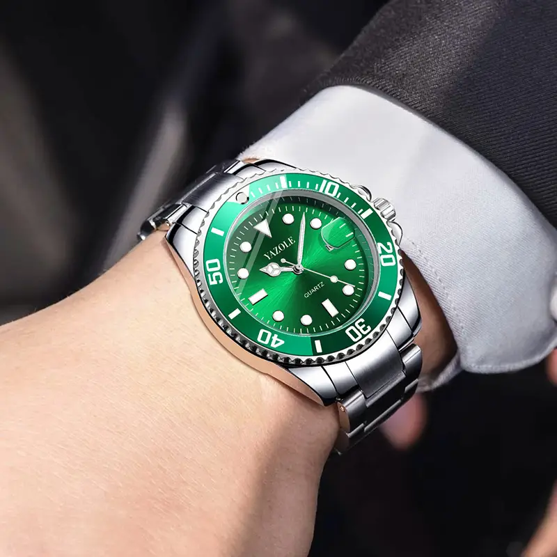 Men's Green Luminous Quartz Watch with Stainless Steel Strap