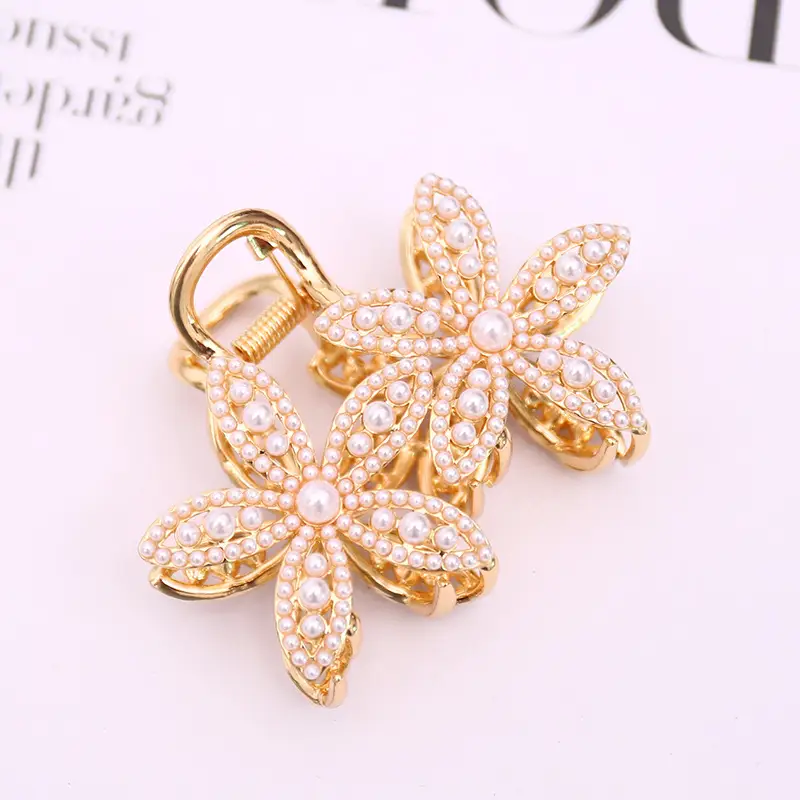 Gold Shark Hair Clip for Women with Diamond Embellishment - Image 11