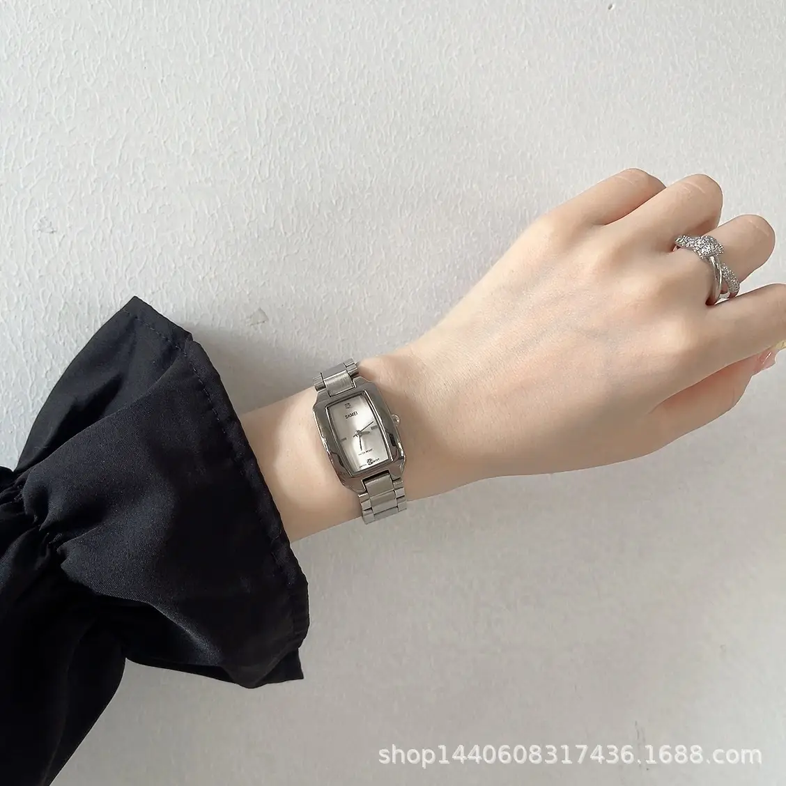 Women's Rectangular Steel Belt Watch with Quartz & Diamond Embedment — feature 7
