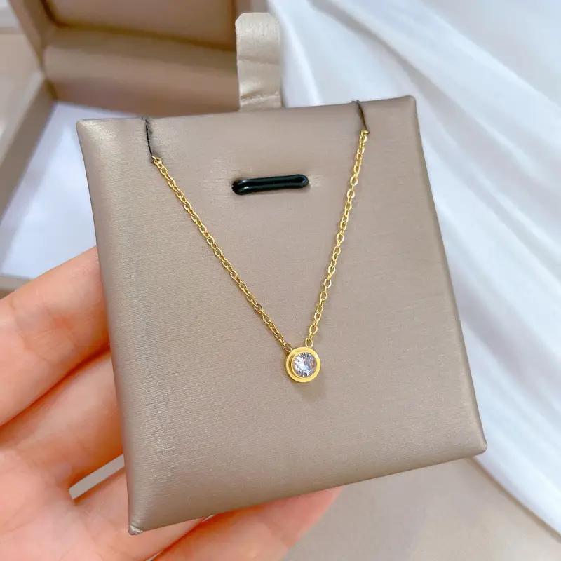 Gold Zircon Pendant Necklace for Women — feature 4