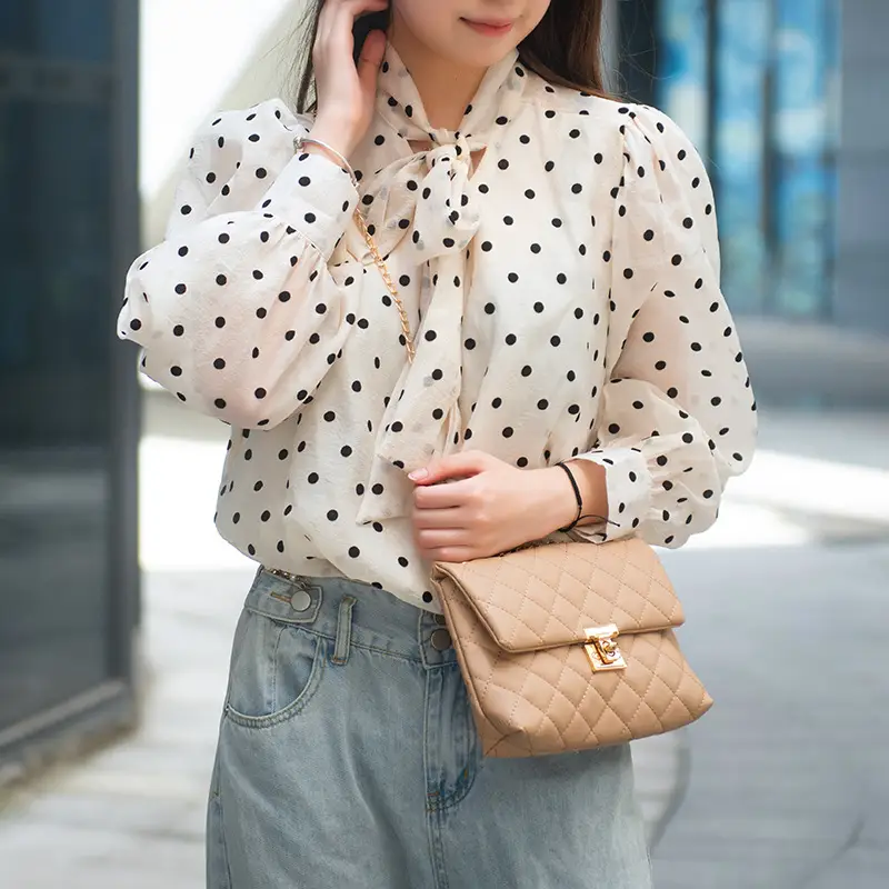 2023 New Women's Embroidered Chain Shoulder Bag - Image 6