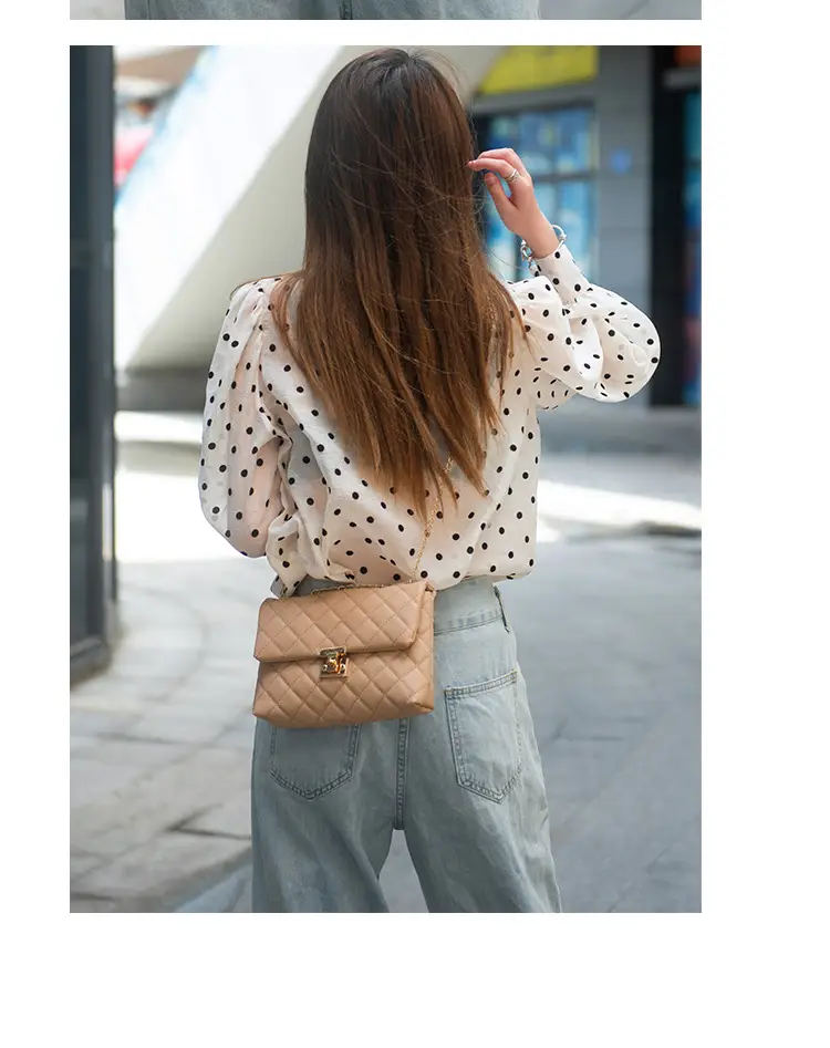 2023 New Women's Embroidered Chain Shoulder Bag — feature 13