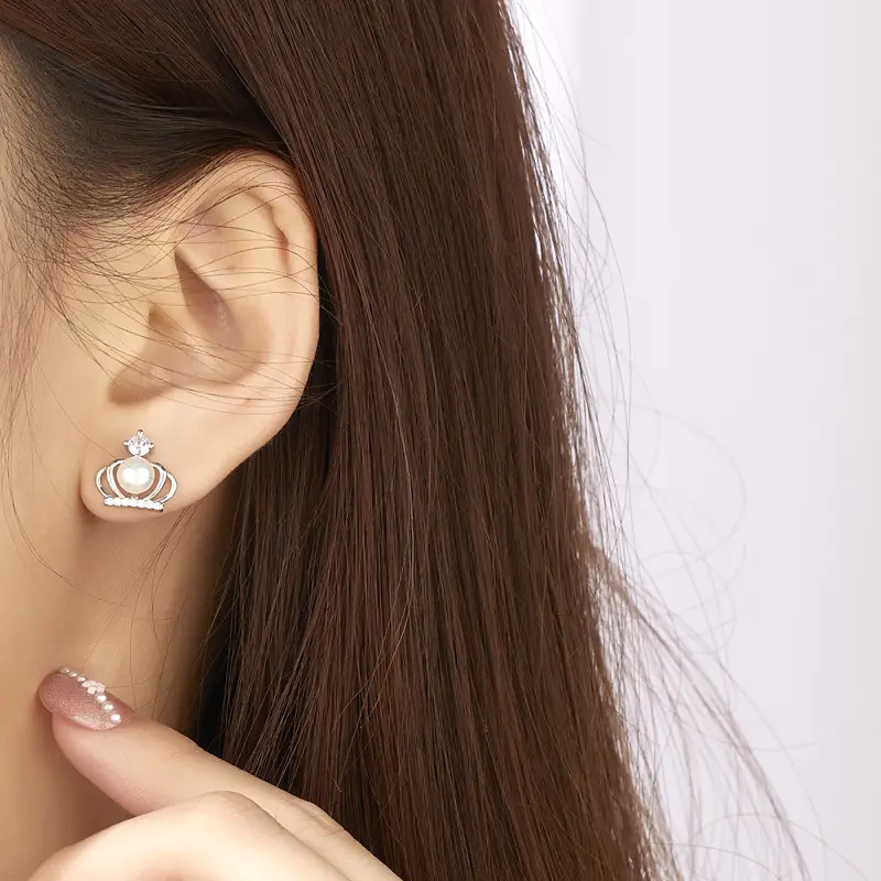 Korean Crown Pearl Earrings Gold Zircon — feature 4