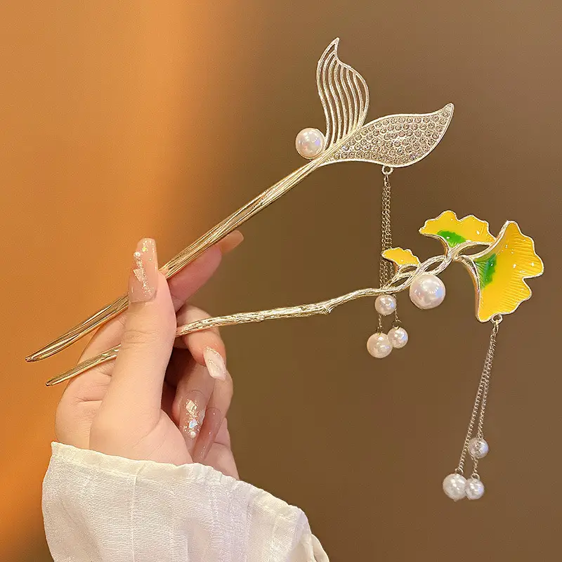 Women's Japanese Ginkgo Hairpin with Pearl Drop