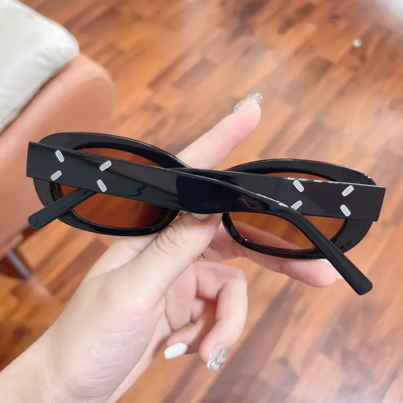 Women White Matte Sunglasses 2023 New Style β feature 18