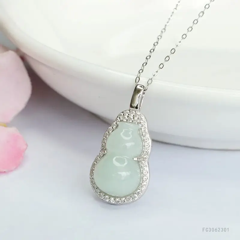 Guan Yu Gourd Pendant with Silver Inlay & Jade Necklace - Image 4