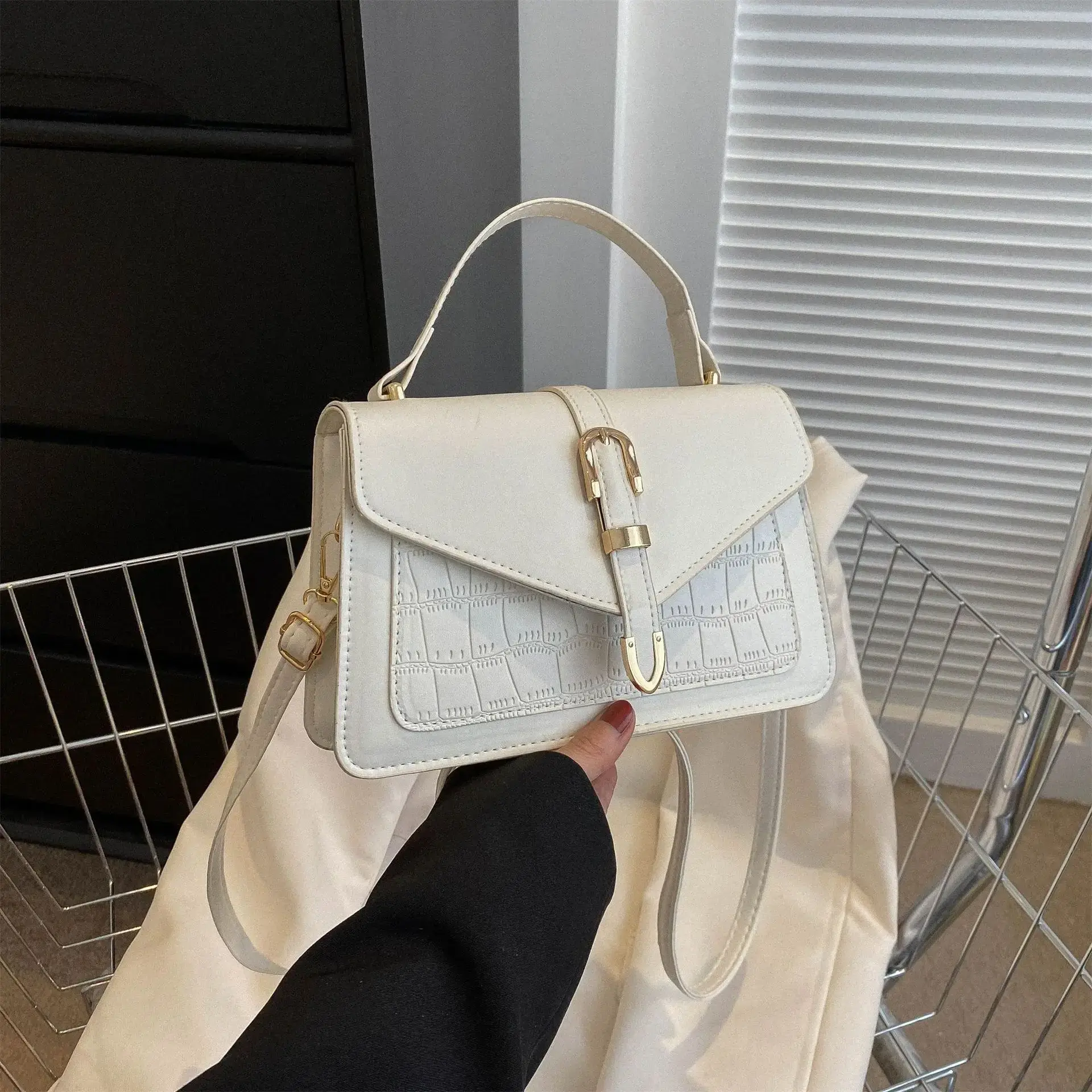 Green Stone Pattern Single Shoulder Crossbody Bag for Women - Image 9