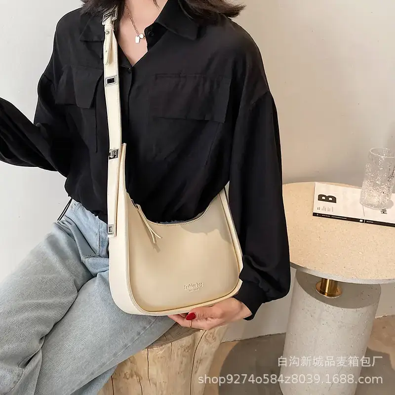 Women's Niche Western Shoulder Bag Tan 2023