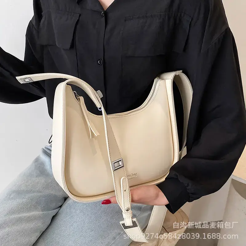 Women's Niche Western Shoulder Bag Tan 2023