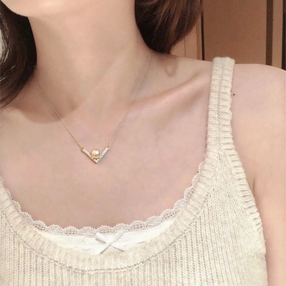 18K Gold Pearl Pendant for Women - Image 6