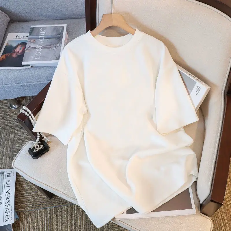 Trending Ice Silk Round Neck T-Shirt for Men Women