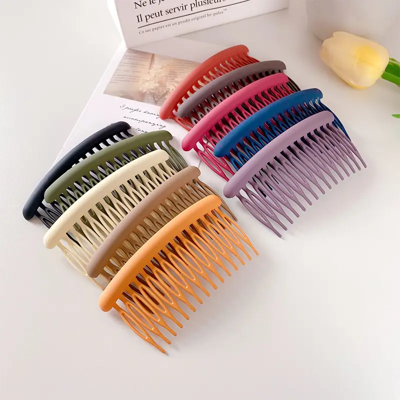 Matte Fringe Comb for Women Large Non-Slip Design — feature 32