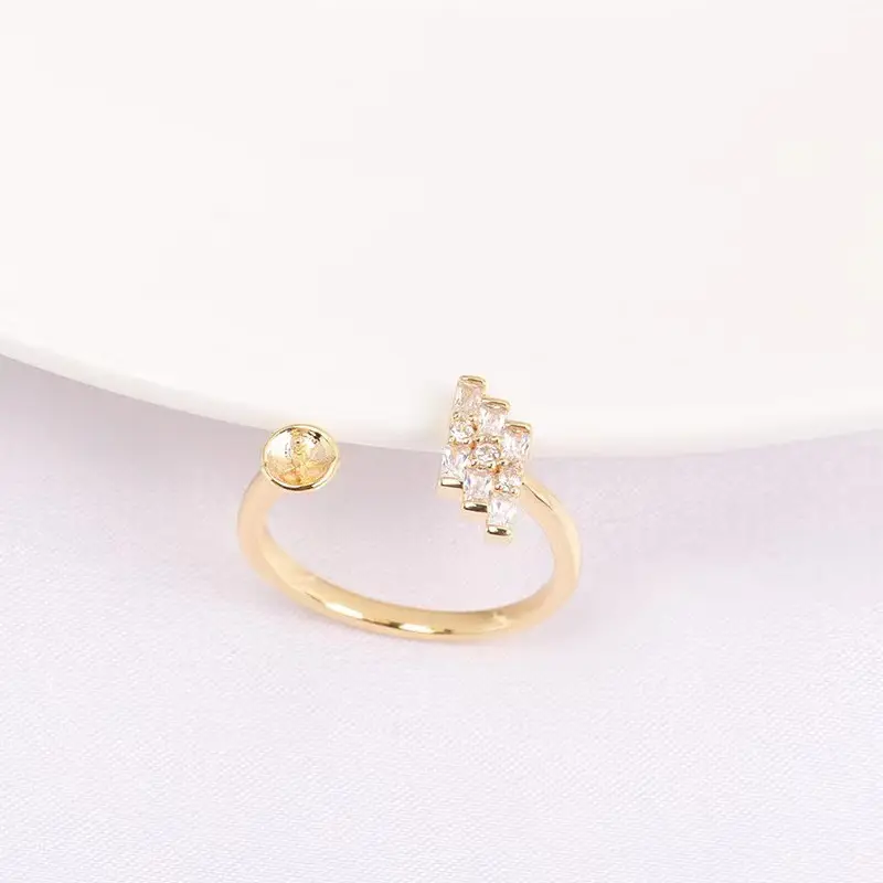 Copper Pearl Ring with Crystal T-Squares - Image 2