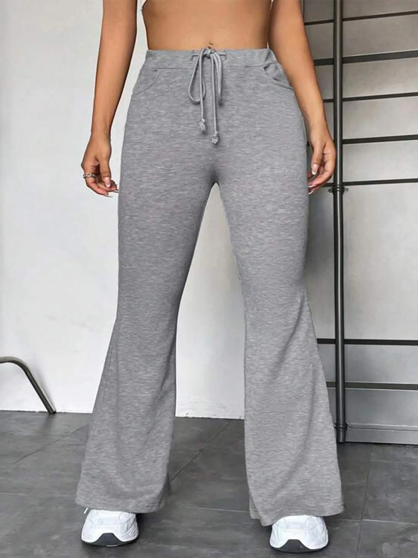 Black Bell Waist Women's Yoga Pants for Outdoor Wear - Image 4