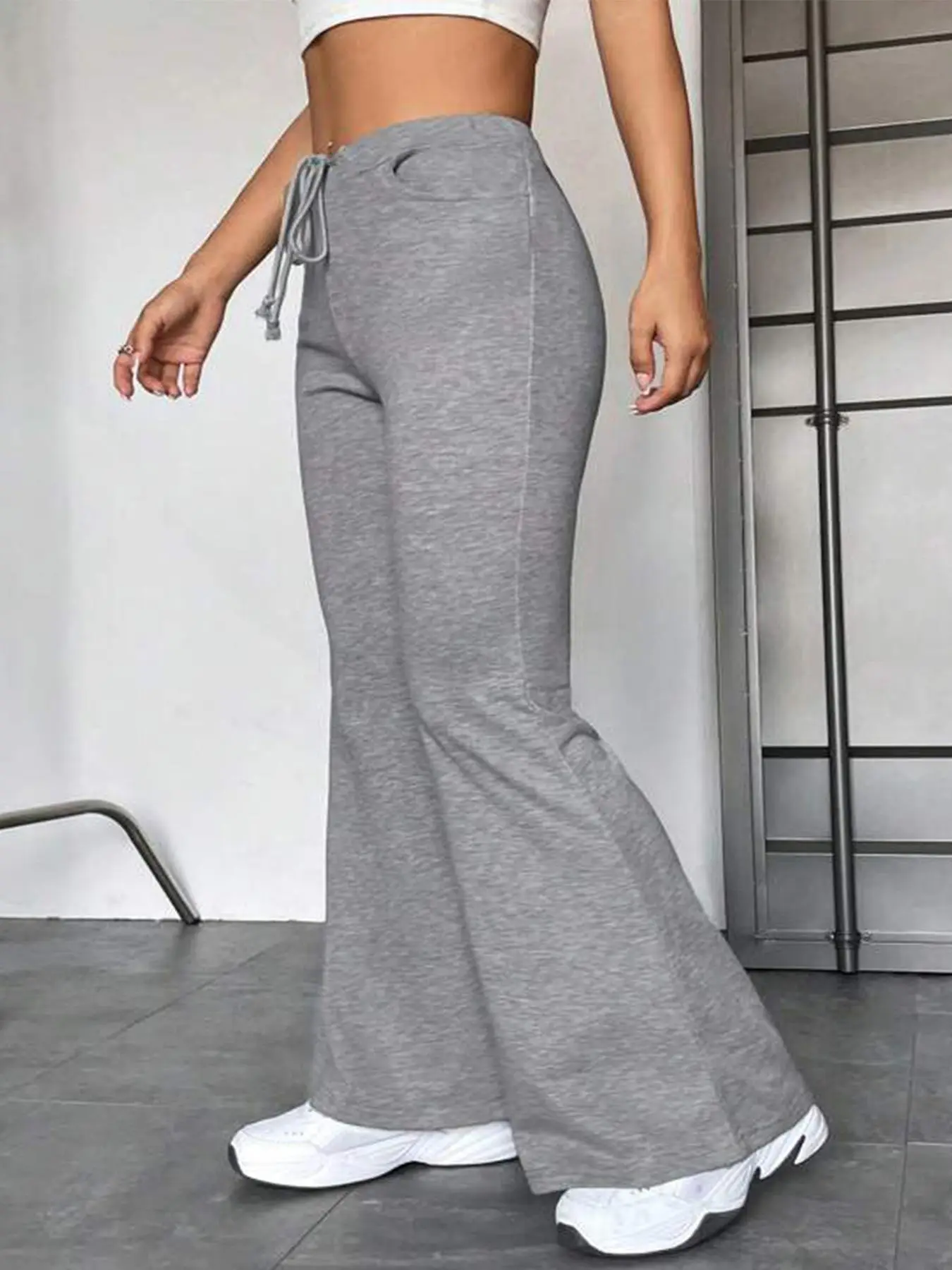Black Bell Waist Women's Yoga Pants for Outdoor Wear - Image 5