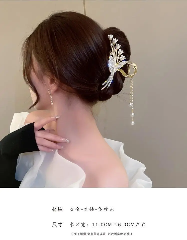 Chinese Style Pearl Rhinestone Fairy Grip Ring — feature 1