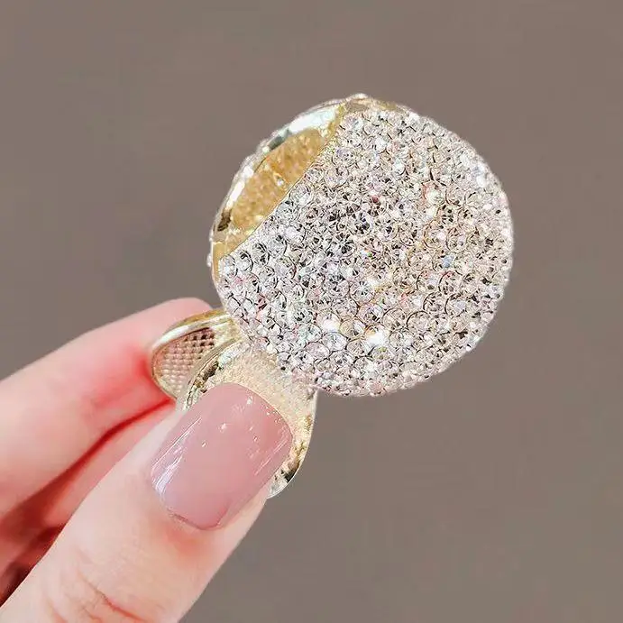 Chinese Style Pearl Rhinestone Fairy Grip Ring - Image 16