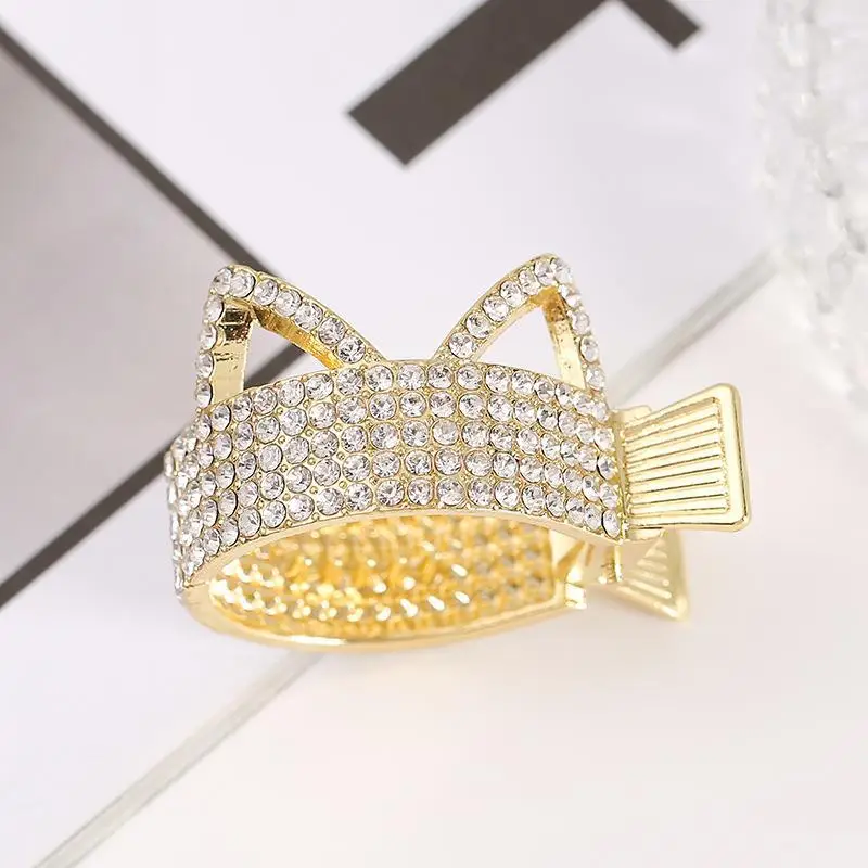 Chinese Style Pearl Rhinestone Fairy Grip Ring - Image 31