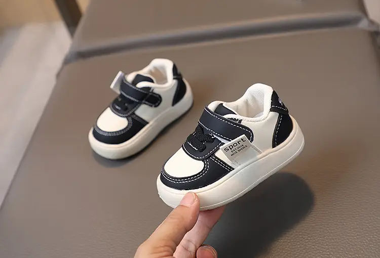Baby Shoes Black White Soft Bottom Toddler Casual Board Shoes — feature 3