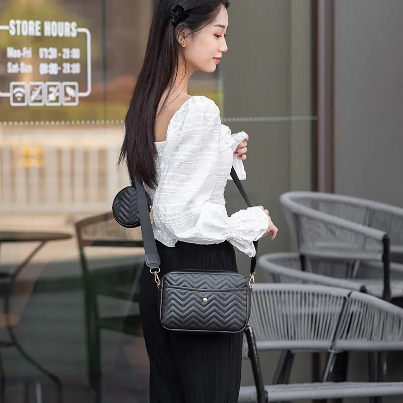 Women's Korean Style Crossbody Bag with Cosmetics & Pouch — feature 14