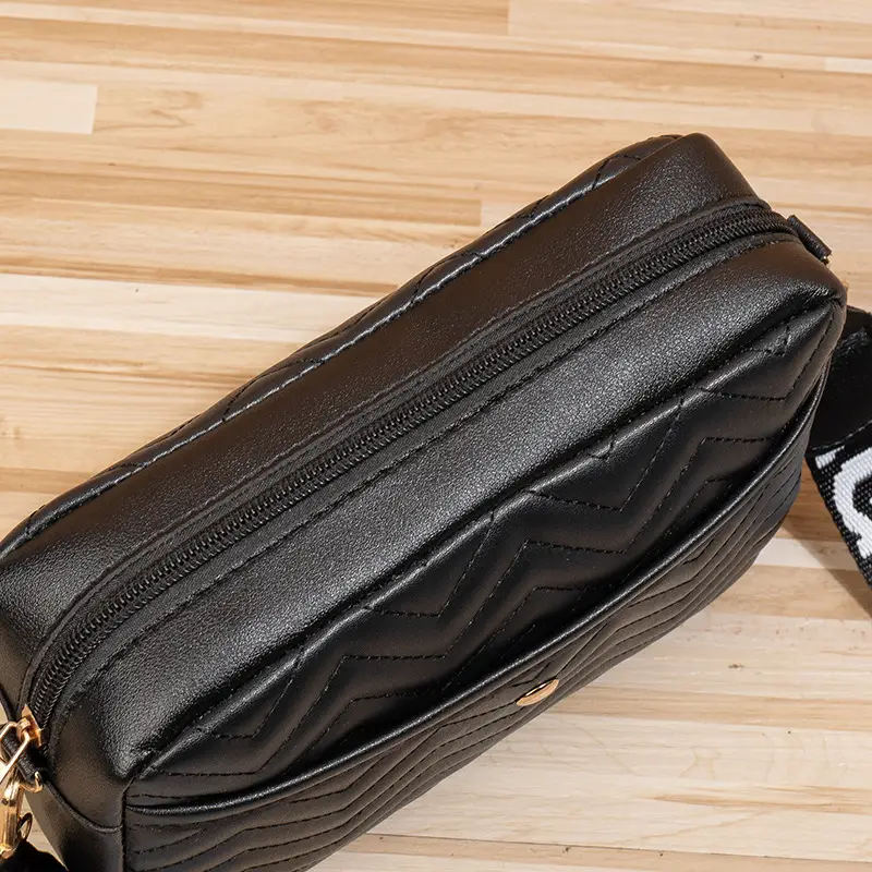 Women's Korean Style Crossbody Bag with Cosmetics & Pouch — feature 34