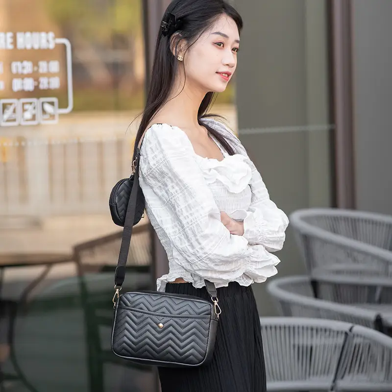 Women's Korean Style Crossbody Bag with Cosmetics & Pouch — feature 7