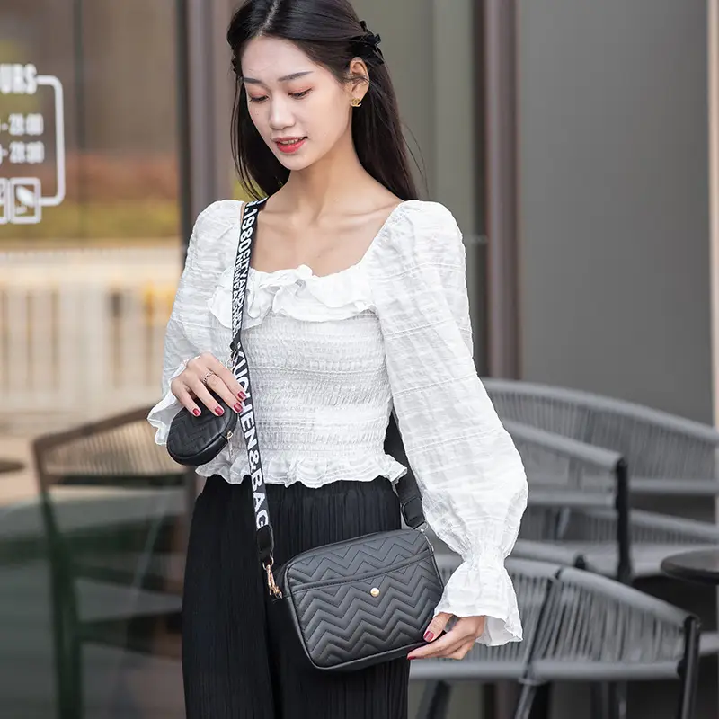Women's Korean Style Crossbody Bag with Cosmetics & Pouch — feature 9