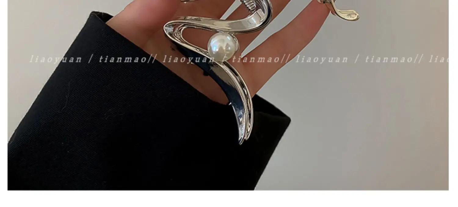 Cold Style Shark Clip Hairpin for Women — feature 15