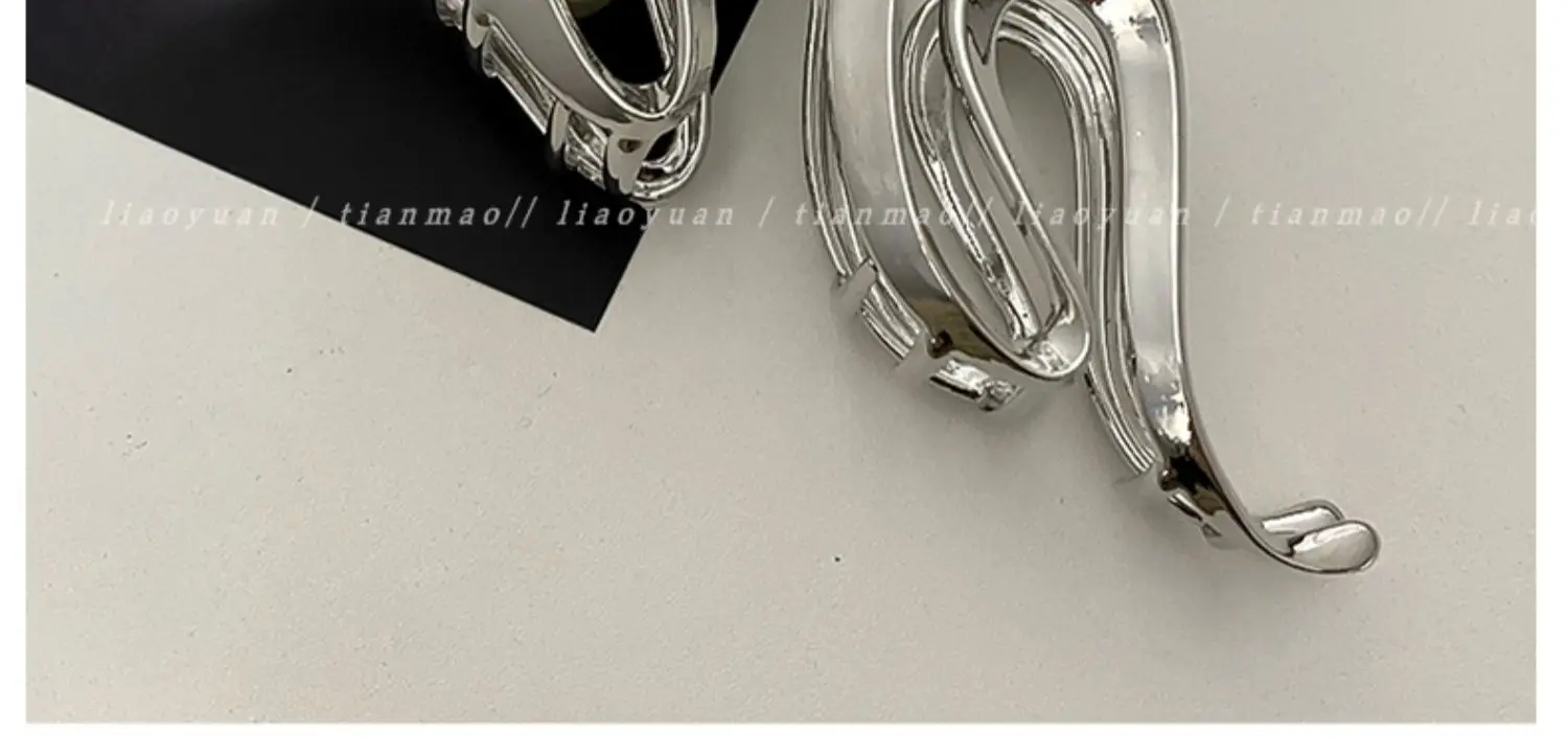 Cold Style Shark Clip Hairpin for Women — feature 9