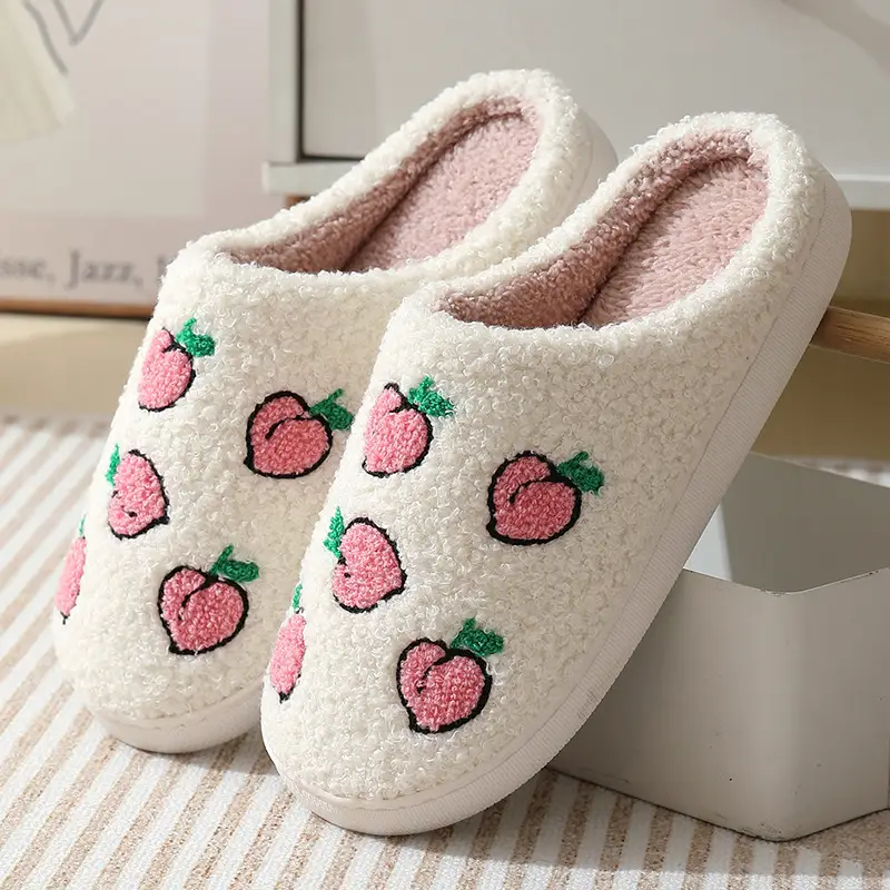 New comfortable home cute cartoon strawberry winter cotton slippers men and women couple thick bottom warm cotton slippers