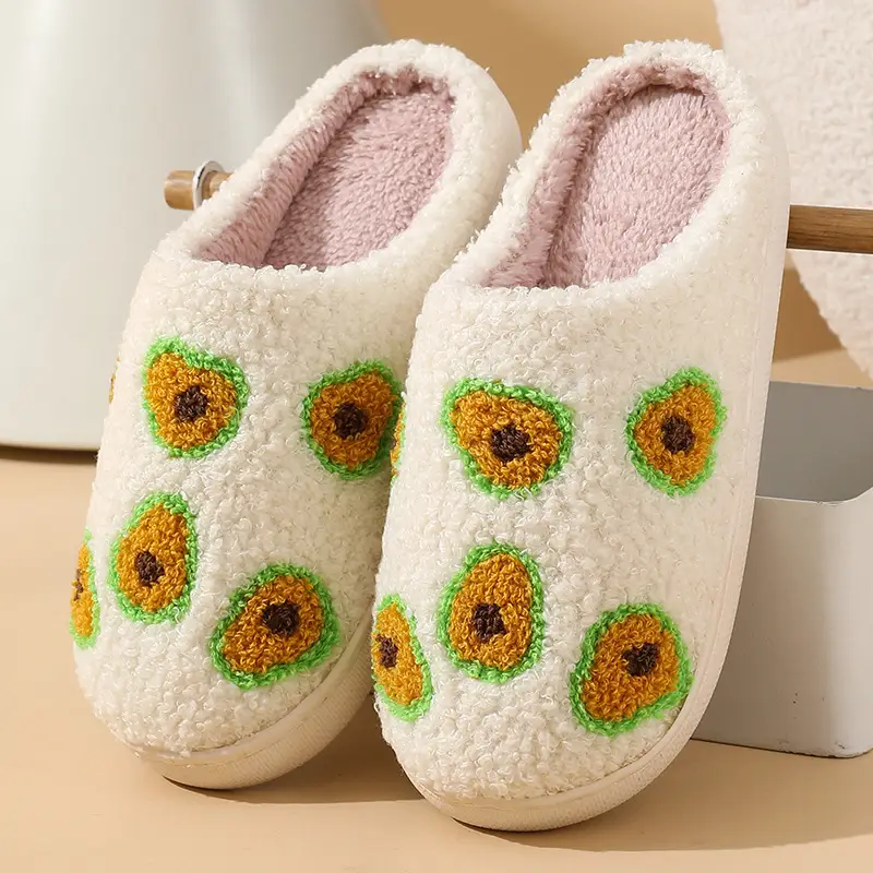 New comfortable home cute cartoon strawberry winter cotton slippers men and women couple thick bottom warm cotton slippers
