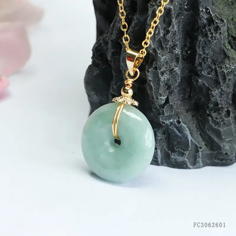 Guan Yu Jade Safety Buckle Necklace with Gold Chain — feature 10