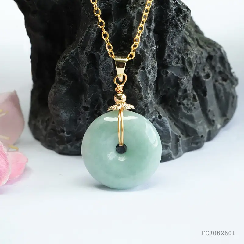 Guan Yu Jade Safety Buckle Necklace with Gold Chain — feature 11