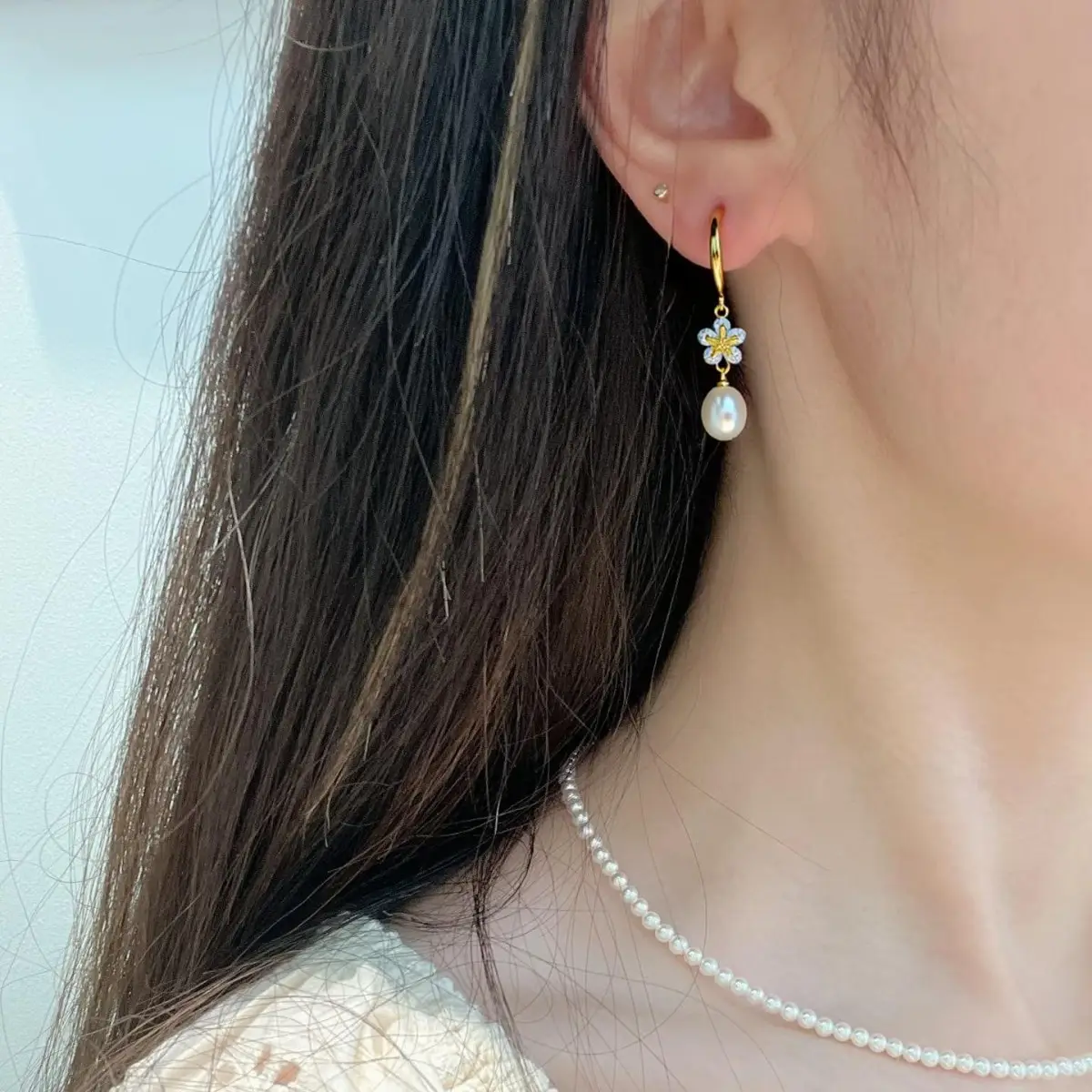 Zhuji Pearl Earrings 18K Gold Zircon Hook