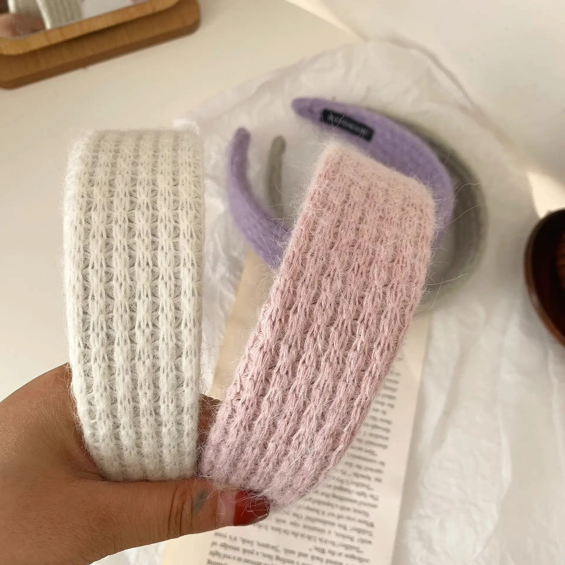 Pink Wool Hairband for Women with Soft Texture — feature 27