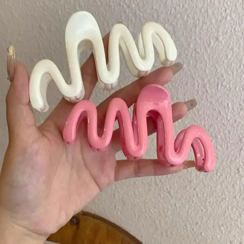 Pink Wave Hair Clip for Women Large Size - Image 10