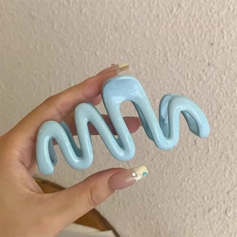 Pink Wave Hair Clip for Women Large Size - Image 2