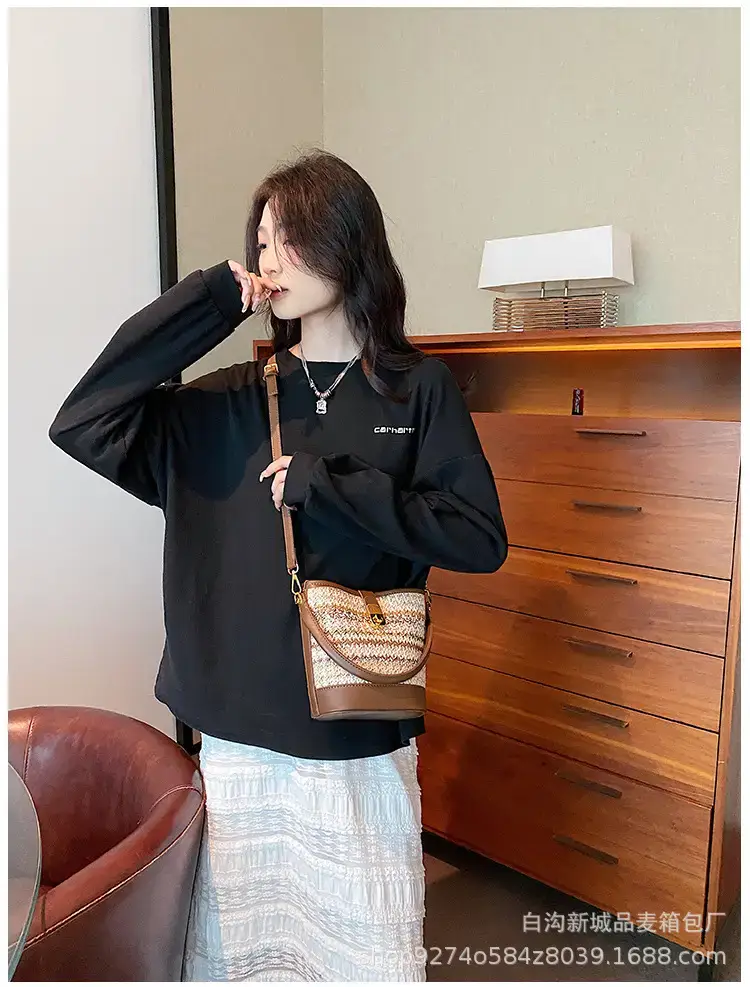Women's Ethnic Straw Bag Brown Leather Handle 2023 — feature 15