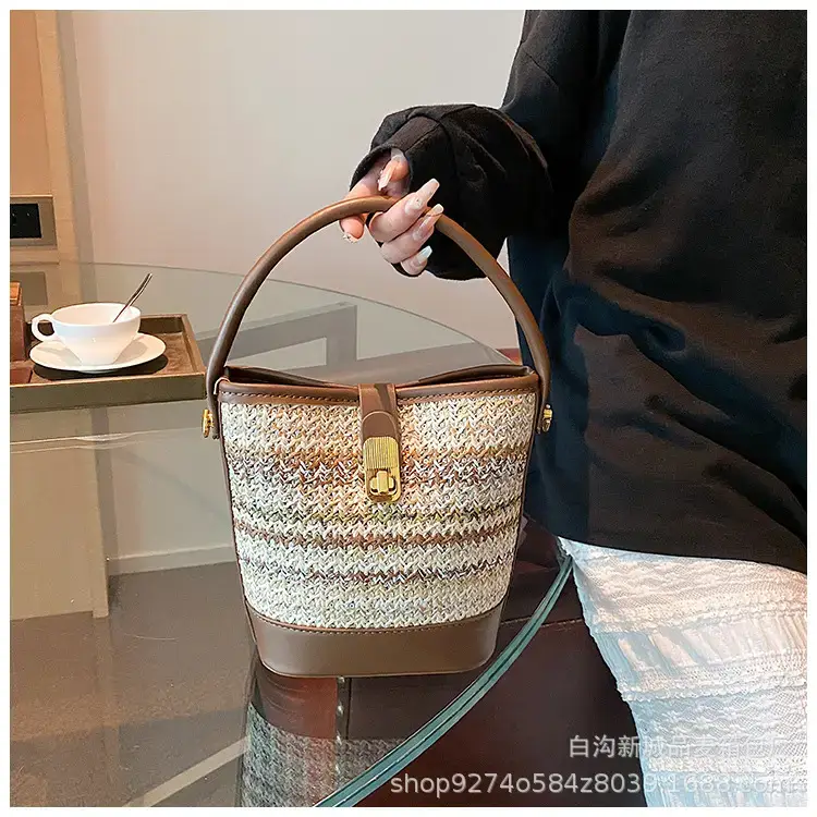 Women's Ethnic Straw Bag Brown Leather Handle 2023 — feature 16