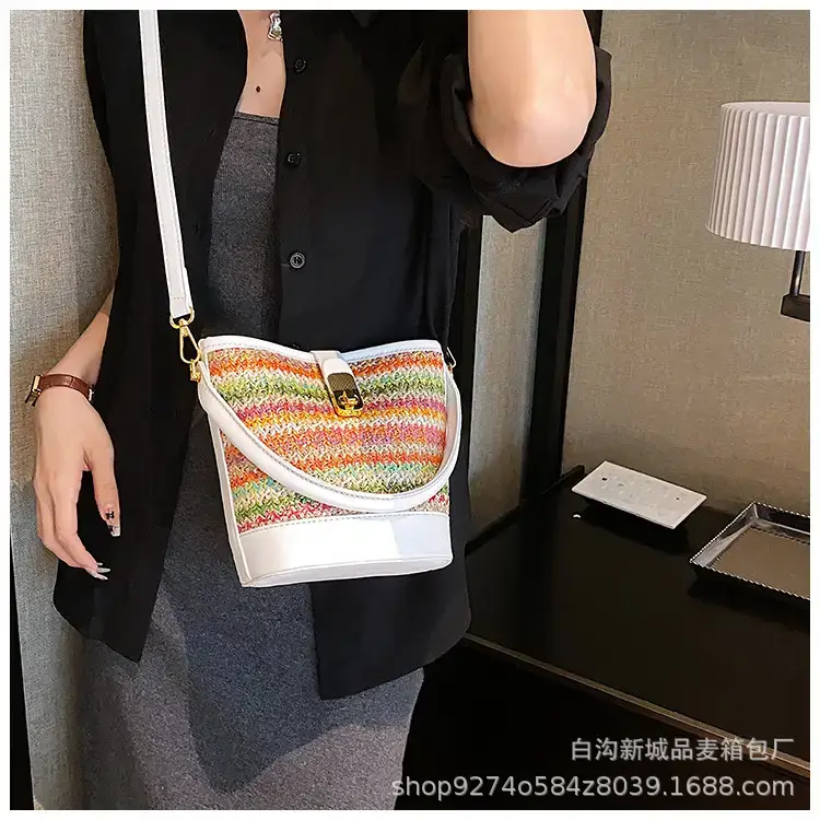 Women's Ethnic Straw Bag Brown Leather Handle 2023 — feature 20