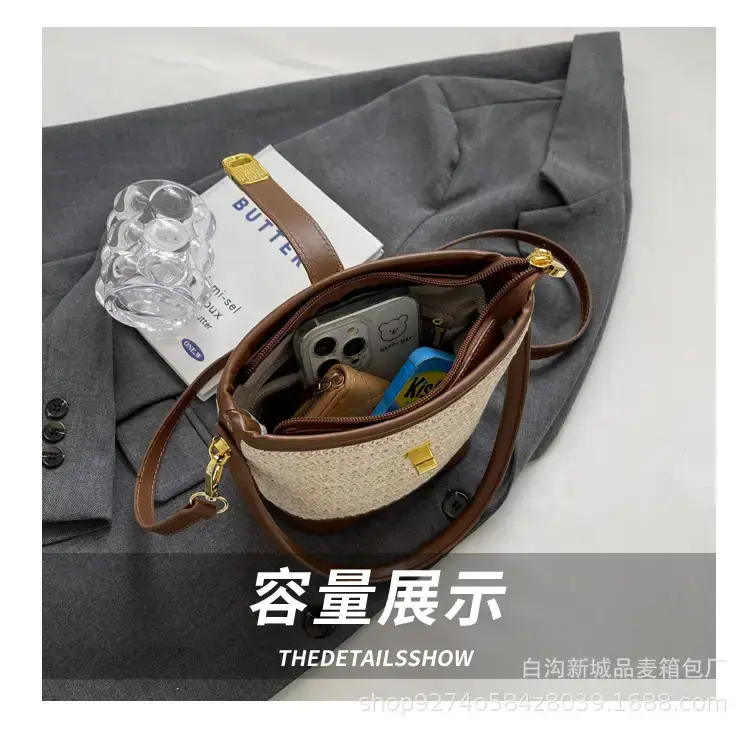 Women's Straw Bag with Brown Leather Handle 2023 — feature 7