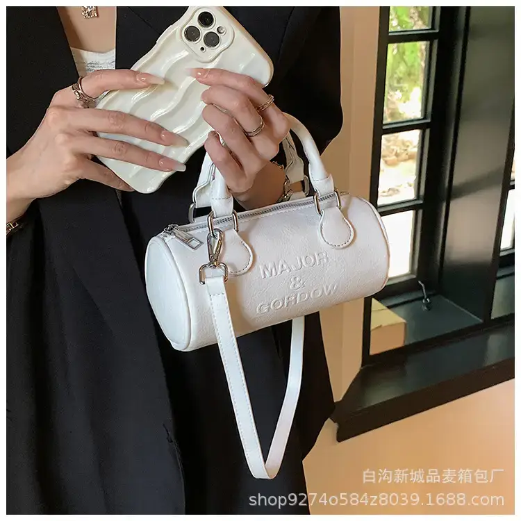 Silver Cylindrical Handbag for Women 2023 New Trend — feature 17